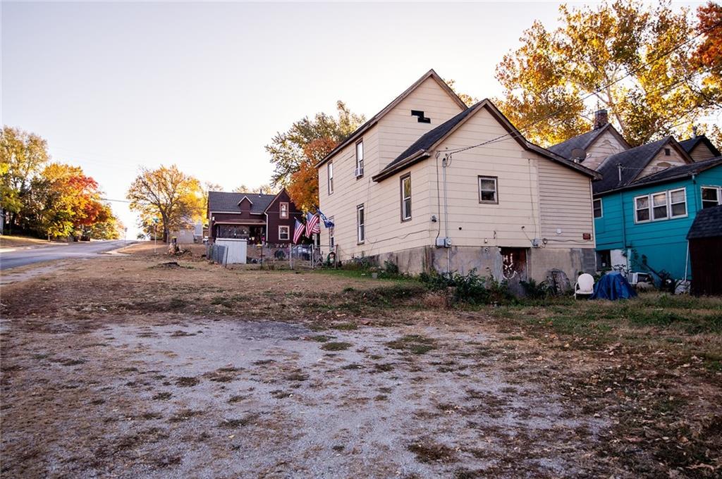 929 North 7th Street Atchison, KS 66002 - Photo 8 of 61