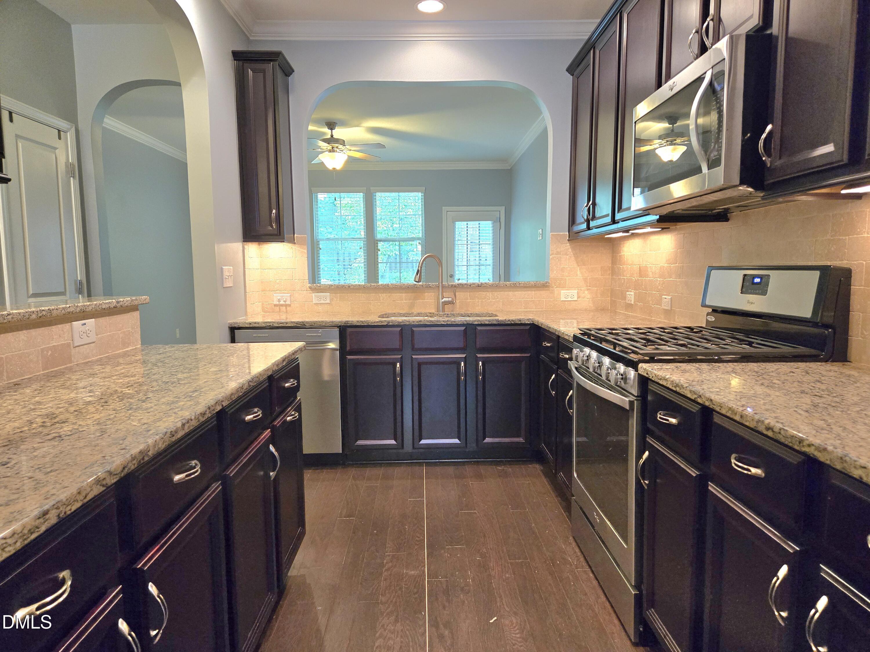 706 Wickham Ridge Road Apex, NC 27539 - Photo 6 of 22 1000032285