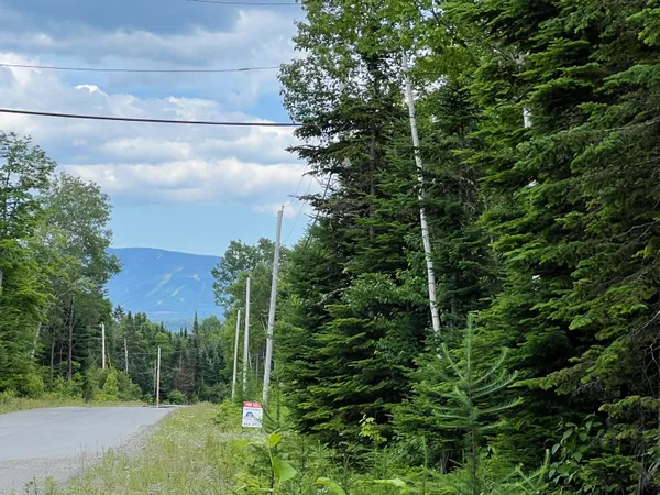 $169,000 | 121 Taylor Farm Road, Unit 121, Rangeley, ME 04970