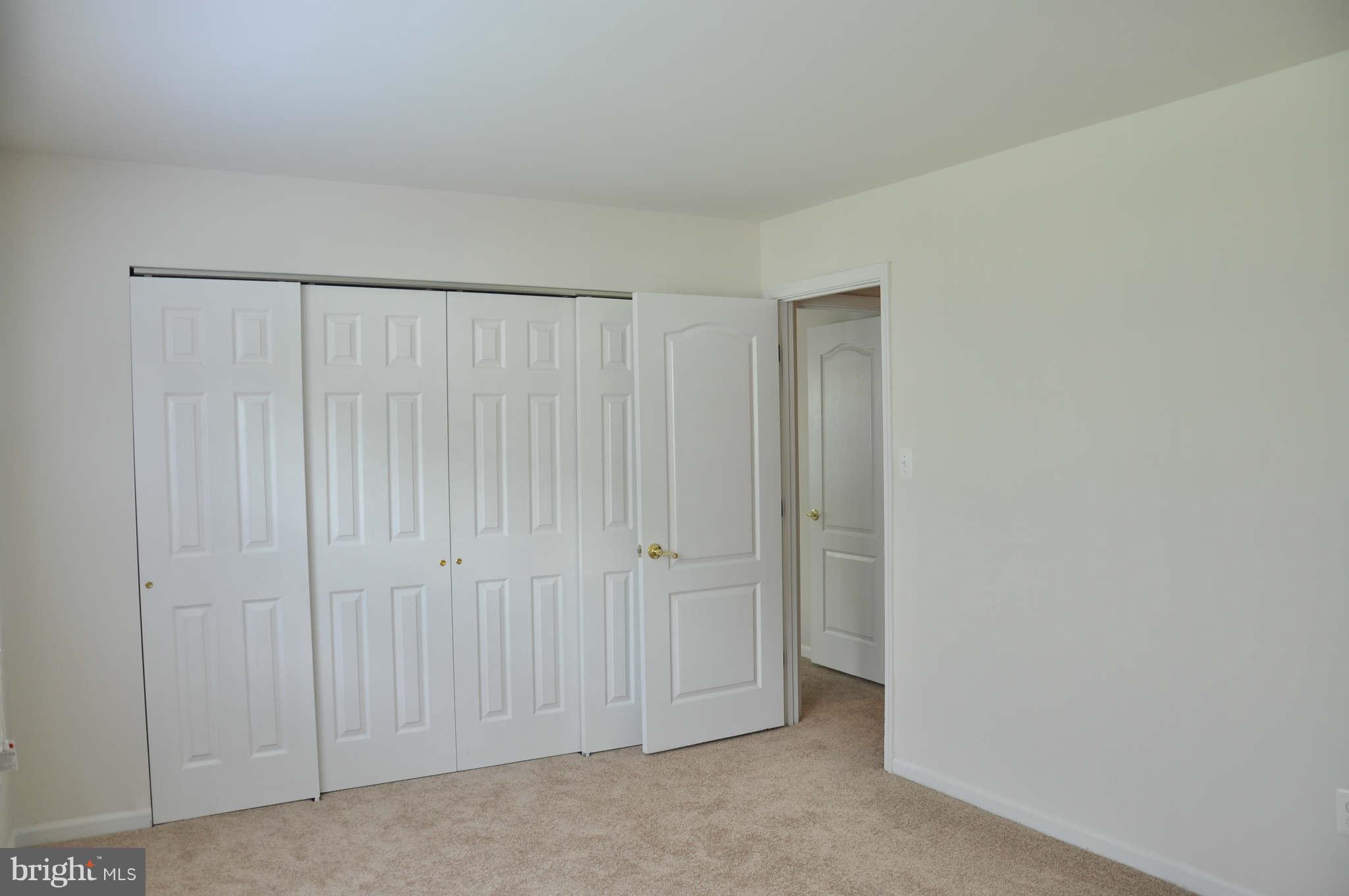 713 North York Road Sterling, VA 20164 - Photo 22 of 23 Bedroom (Master)
