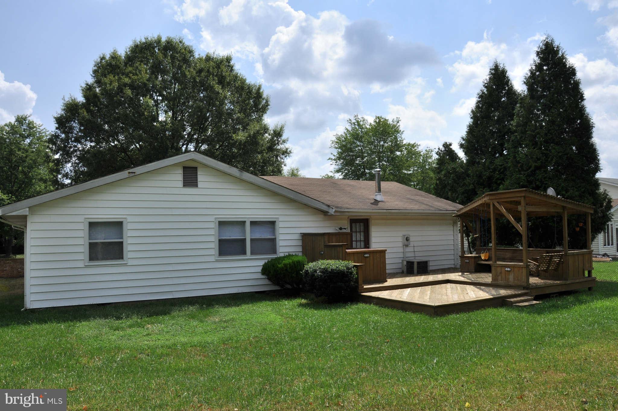 713 North York Road Sterling, VA 20164 - Photo 8 of 23 Back of House