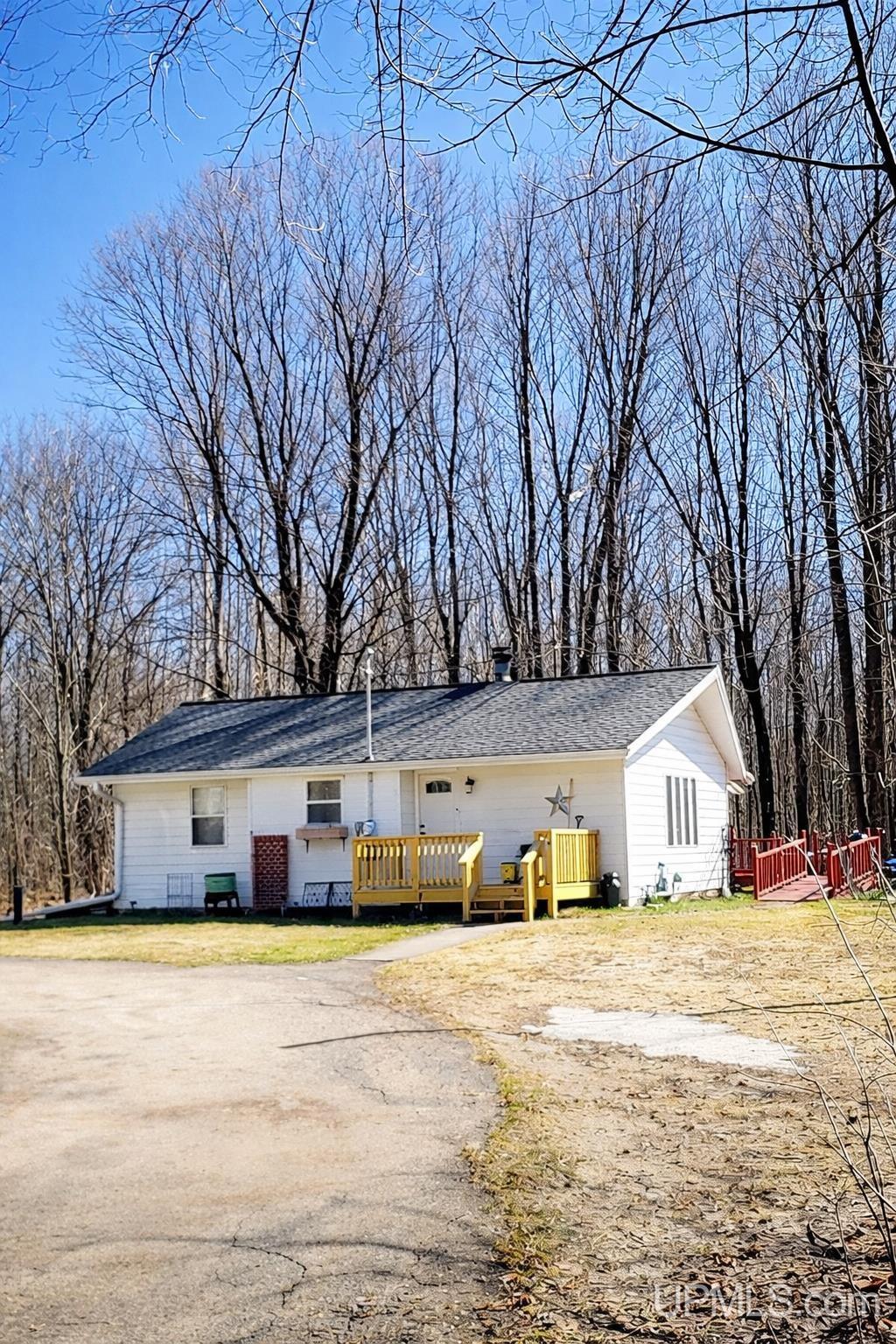 N18792 10 Acre Road Goodman, WI 54125 - Photo 2 of 43