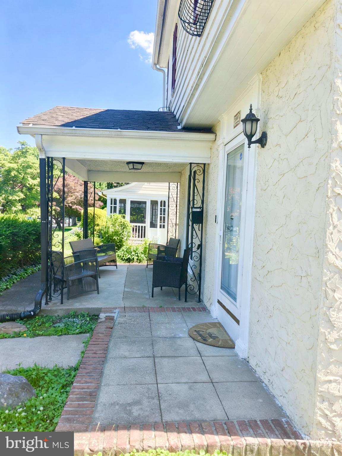 222 Rockglen Road Wynnewood, PA 19096 - Photo 2 of 31
