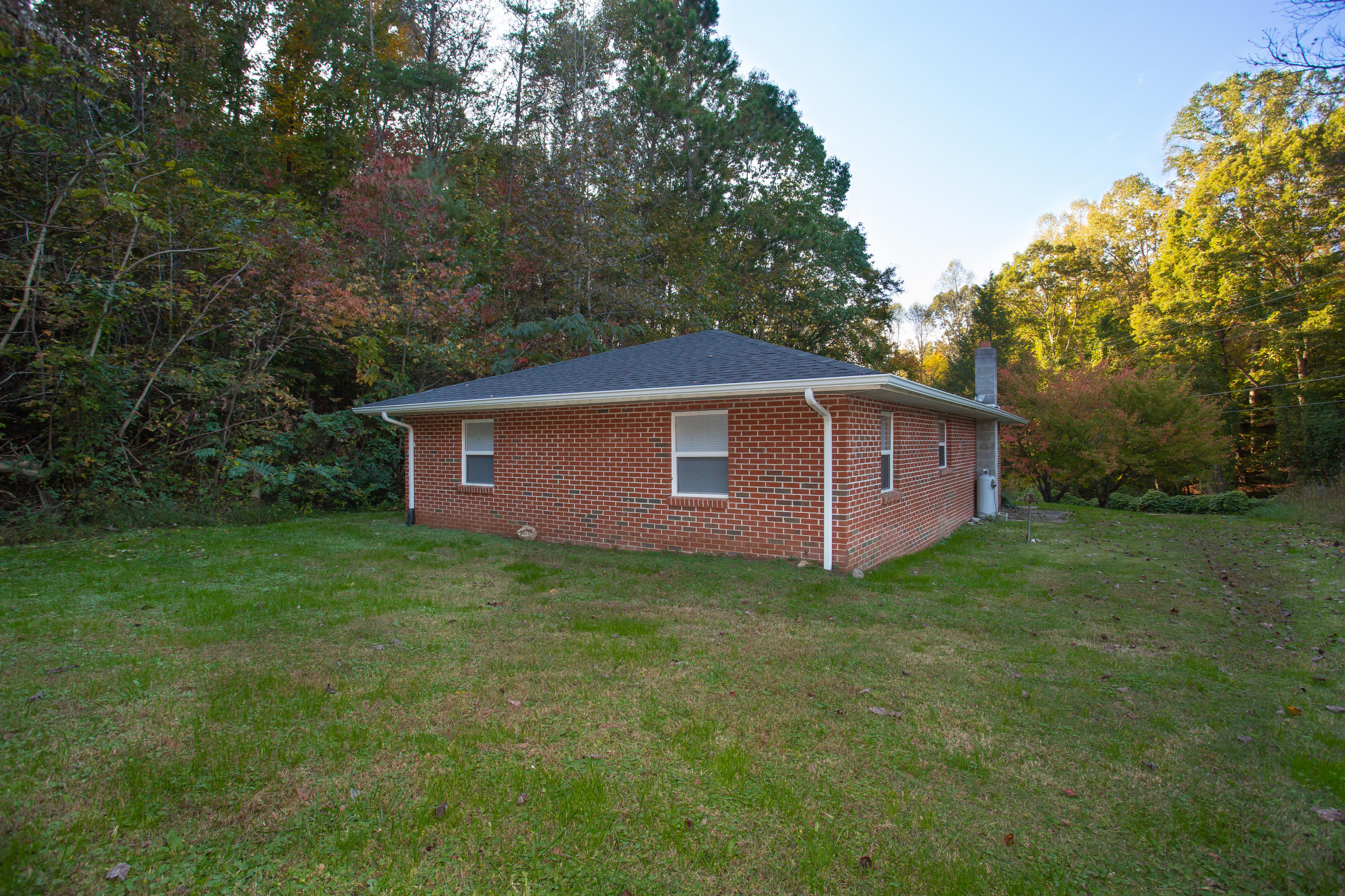 2468 Rocky Springs Road Spring City, TN 37381 - Photo 11 of 20 SK-5