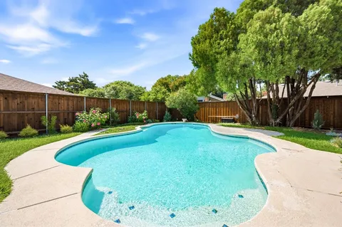 $800,000 | 6931 Brentfield Drive, Dallas, TX 75248