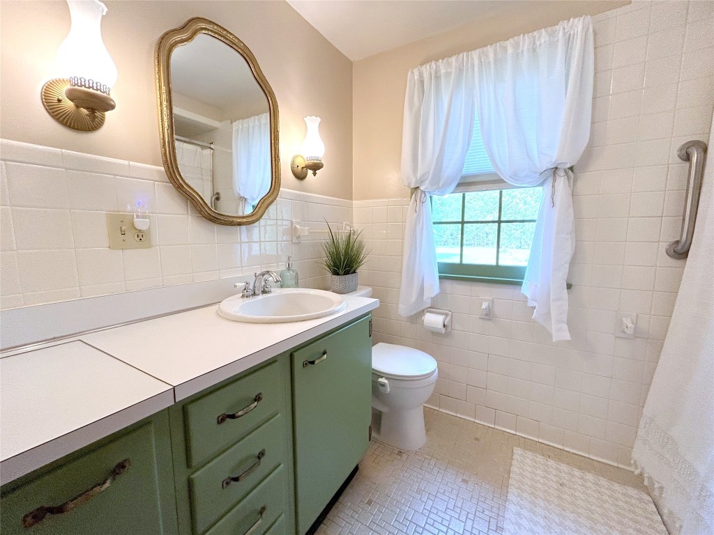 131 Powderhouse Road Vestal, NY 13850 - Photo 21 of 44 Gallery Image 21