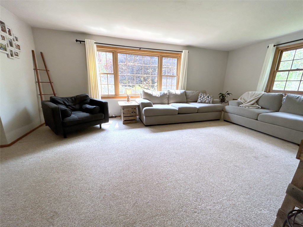 131 Powderhouse Road Vestal, NY 13850 - Photo 3 of 44 Gallery Image 3