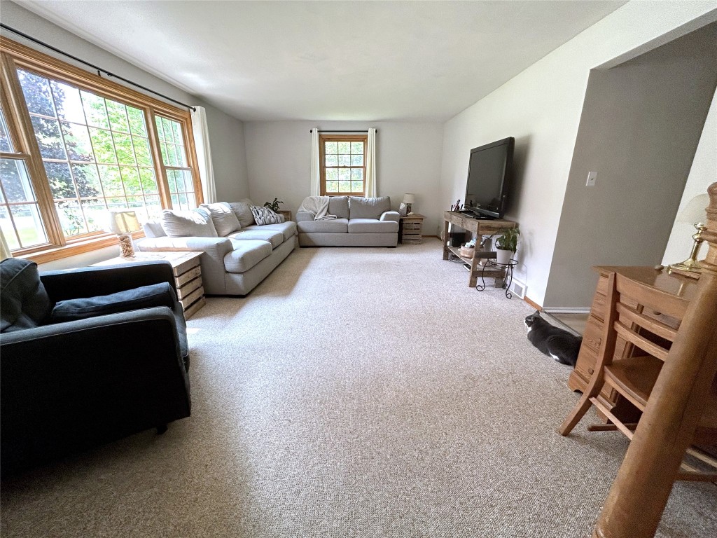 131 Powderhouse Road Vestal, NY 13850 - Photo 4 of 44 Gallery Image 4