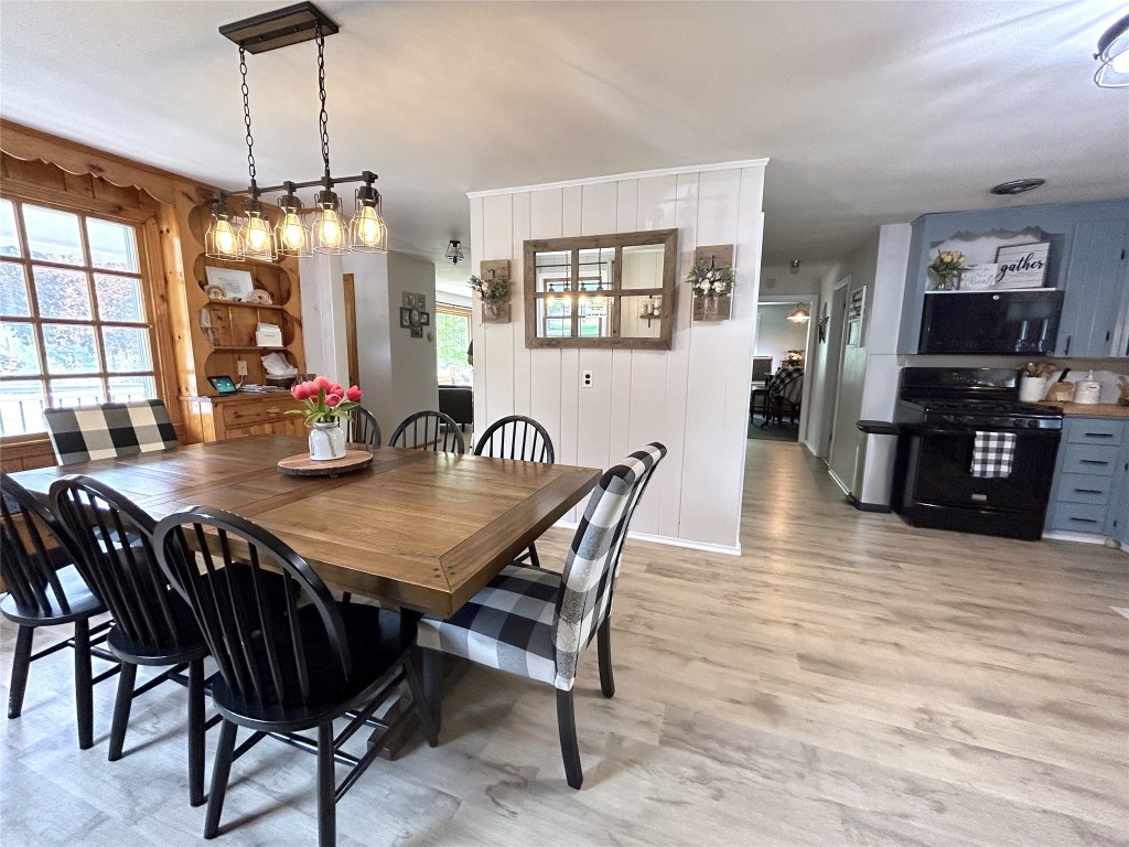 131 Powderhouse Road Vestal, NY 13850 - Photo 7 of 44 Gallery Image 7