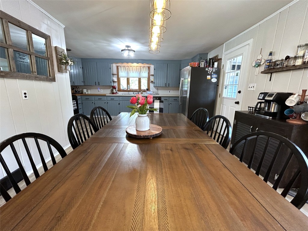 131 Powderhouse Road Vestal, NY 13850 - Photo 8 of 44 Gallery Image 8