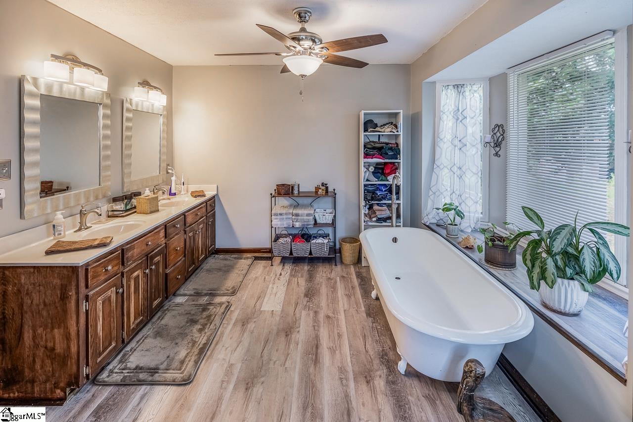 1777 Brockman McClimon Road Greer, SC 29651 - Photo 23 of 36 Gallery Image 23