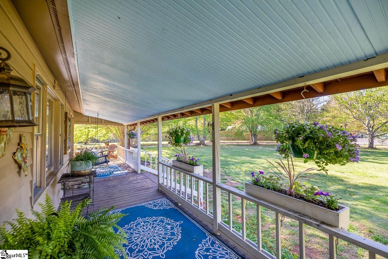 1777 Brockman McClimon Road Greer, SC 29651 - Photo 4 of 36 Gallery Image 4