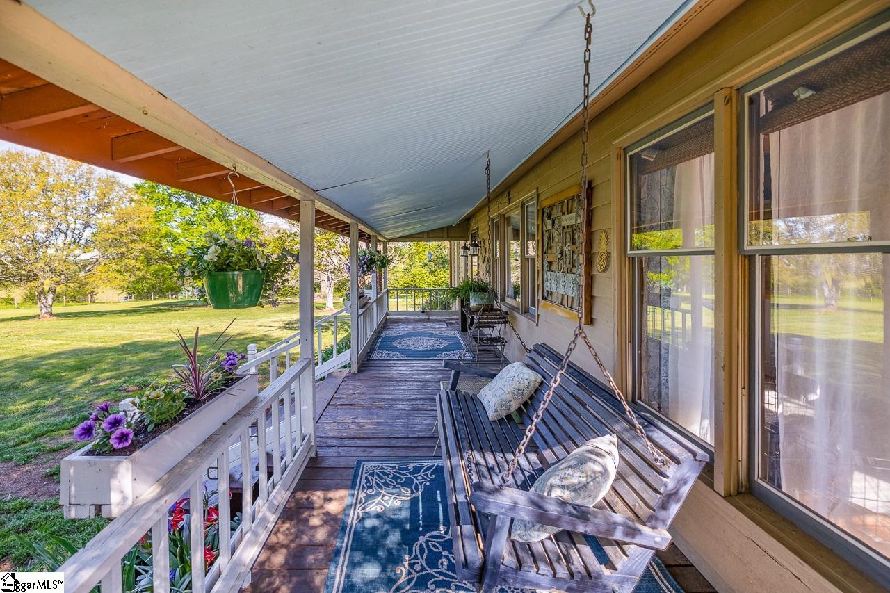 1777 Brockman McClimon Road Greer, SC 29651 - Photo 6 of 36 Gallery Image 6