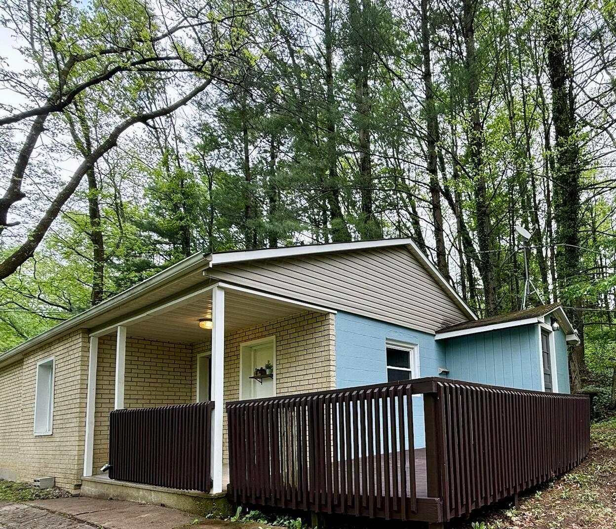 9966 Larimer Road Logan, OH 43138 - Photo 2 of 20 IMG_0063