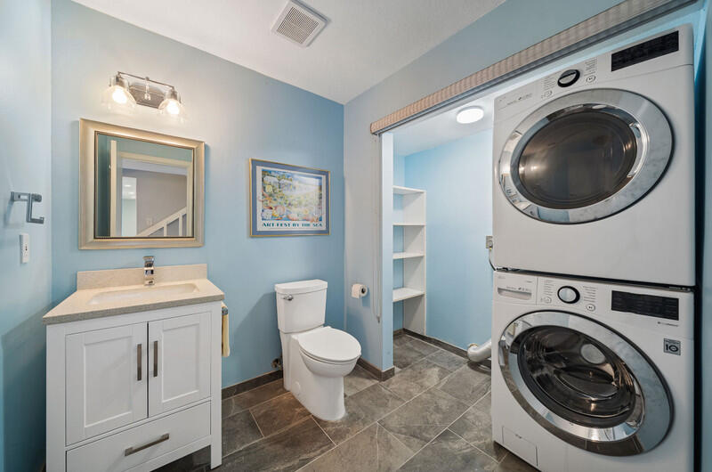 1420 Ocean Way, Unit 6B Jupiter, FL 33477 - Photo 20 of 33 J1 6B laundry space