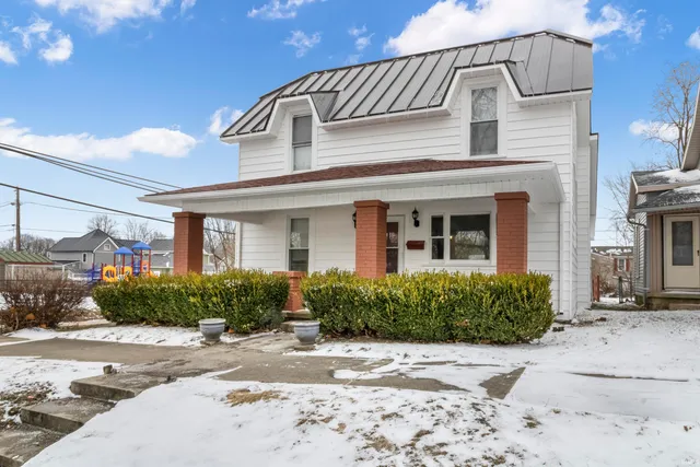 $164,900 | 603 South Stone Street, Winchester, IN 47394