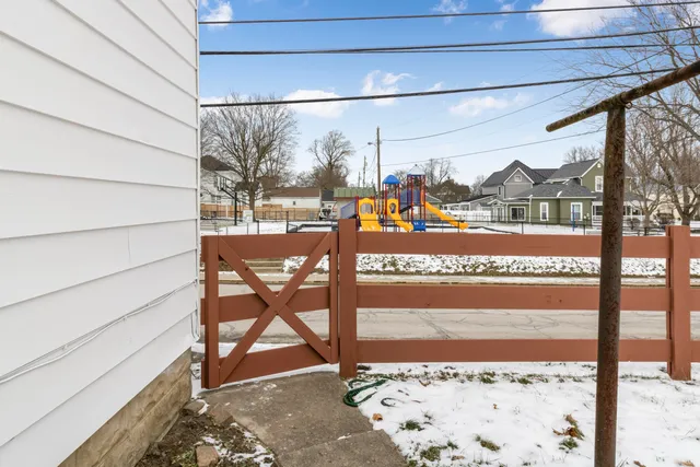 $164,900 | 603 South Stone Street, Winchester, IN 47394