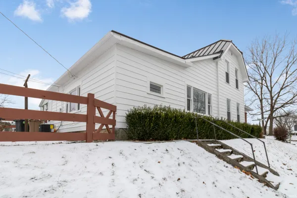 $148,500 | 603 South Stone Street, Winchester, IN 47394