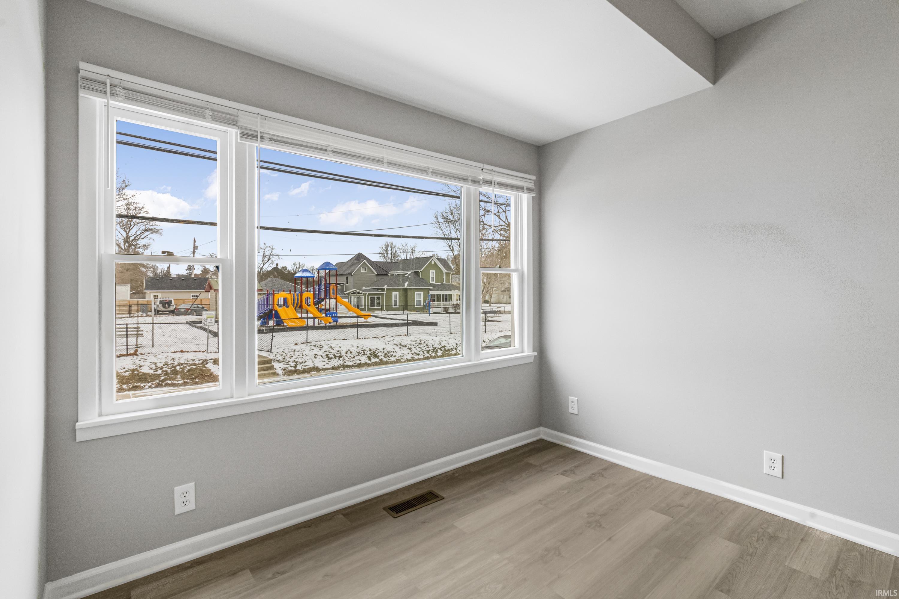 603 South Stone Street Winchester, IN 47394 - Photo 8 of 36