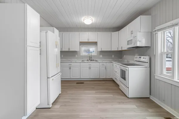 $148,500 | 603 South Stone Street, Winchester, IN 47394