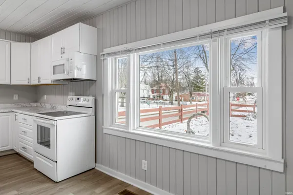 $148,500 | 603 South Stone Street, Winchester, IN 47394