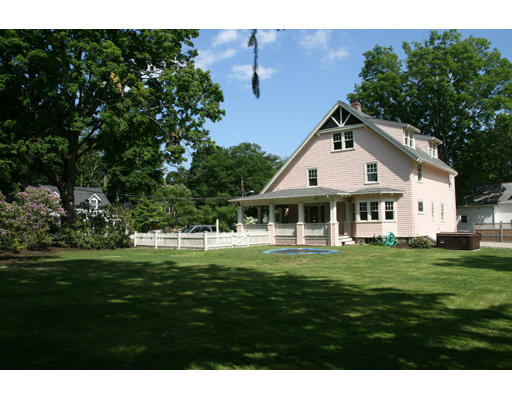 39 Cottage Street Wellesley, MA 02482 - Photo 4 of 14 Gallery Image 4