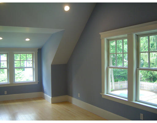 39 Cottage Street Wellesley, MA 02482 - Photo 9 of 14 Gallery Image 9