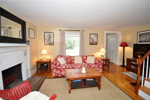 445 Laws Brook Road Concord, MA 01742 - Photo 4 of 14 Gallery Image 4