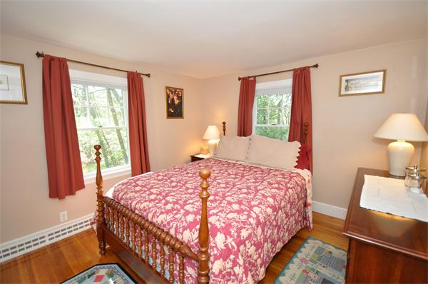 445 Laws Brook Road Concord, MA 01742 - Photo 8 of 14 Gallery Image 8