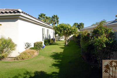 40 Abby Road Rancho Mirage, CA 92270 - Photo 3 of 6 a view of a house with a yard