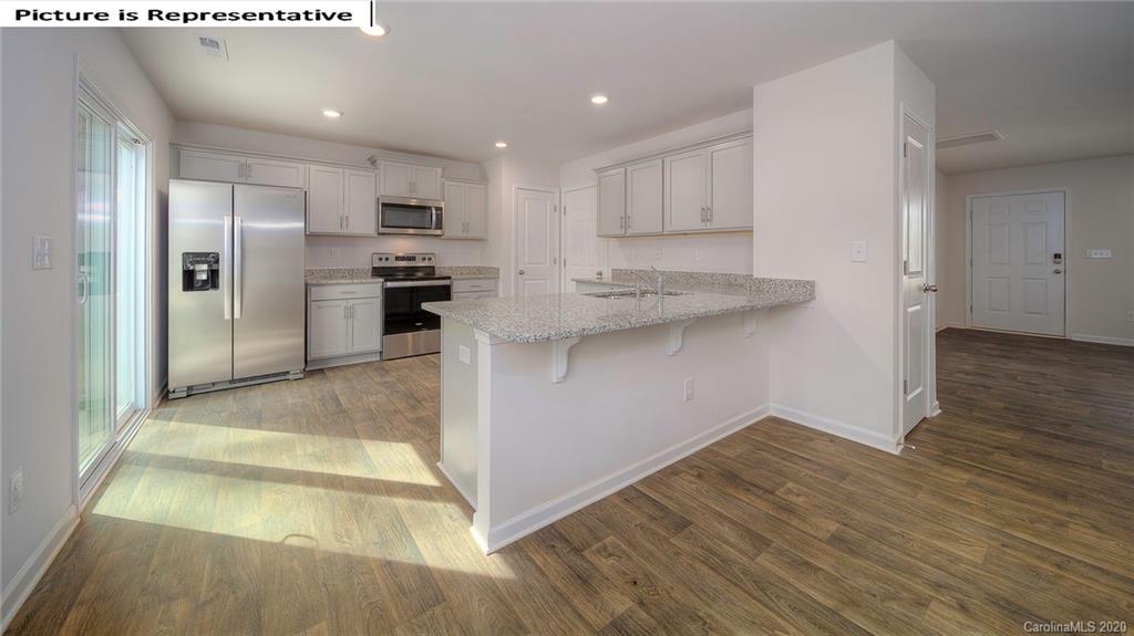 7237 Finnigan Road Charlotte, NC 28215 - Photo 8 of 28 Gallery Image 8