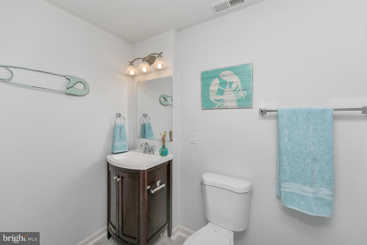205 Mountain Road Linthicum, MD 21090 - Photo 19 of 26 Bath (Master)
