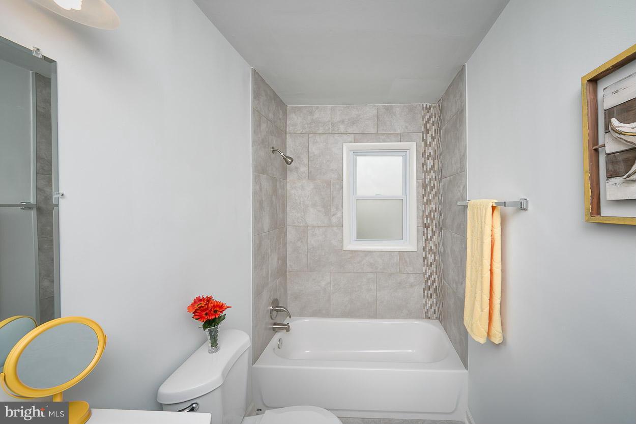 205 Mountain Road Linthicum, MD 21090 - Photo 23 of 26 Bath