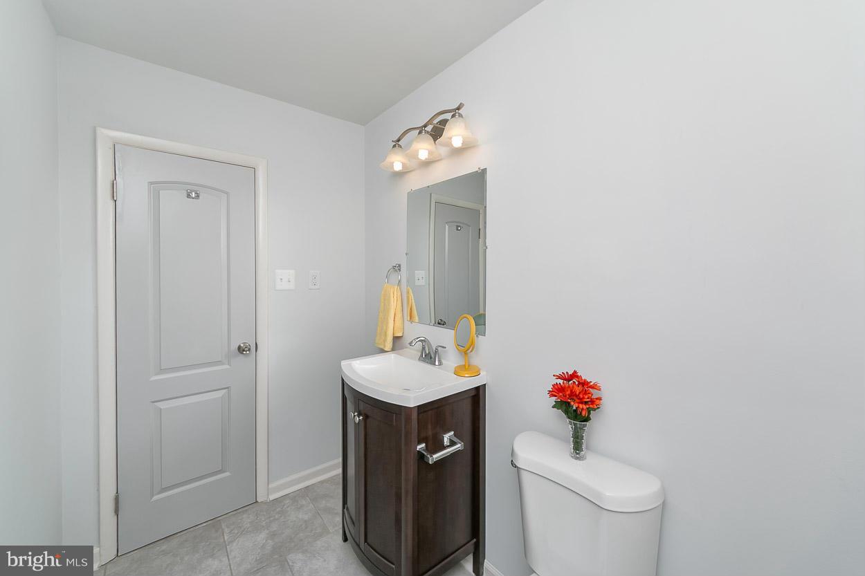 205 Mountain Road Linthicum, MD 21090 - Photo 24 of 26 Bath