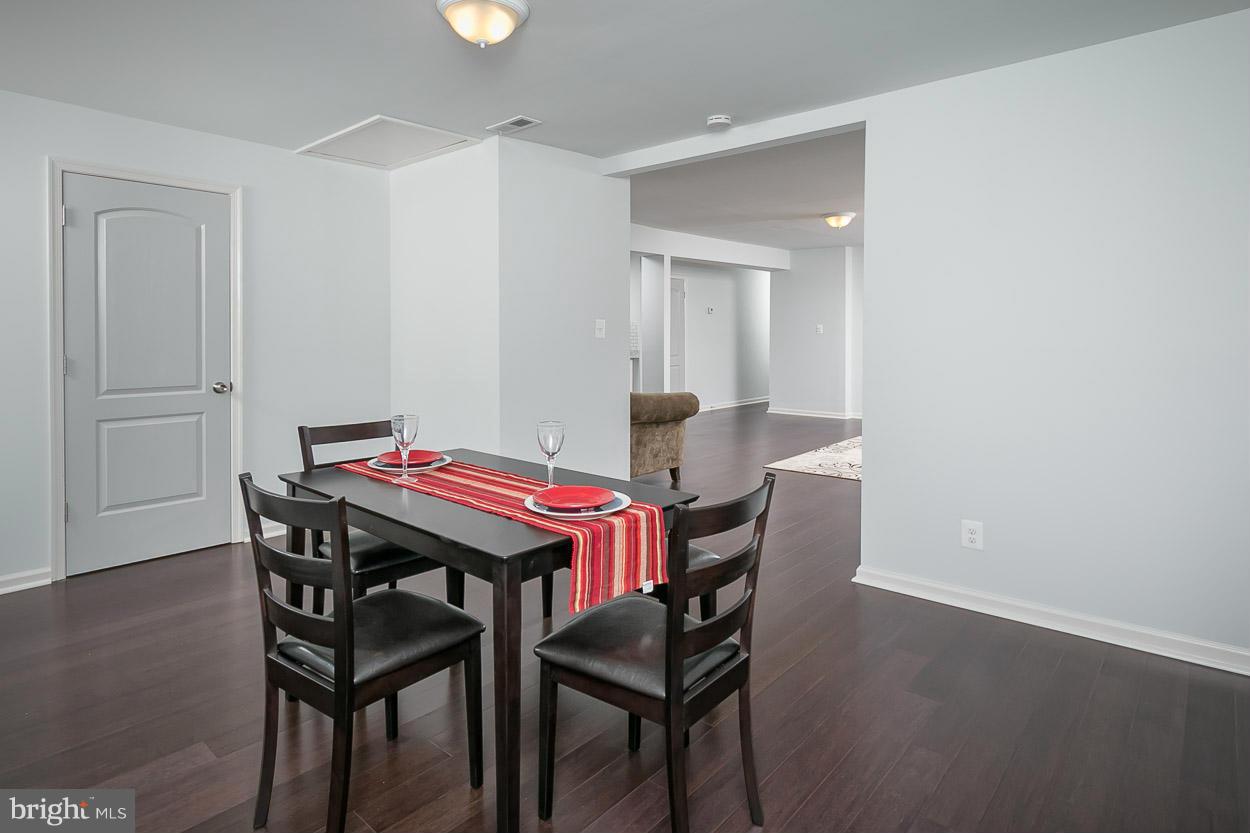 205 Mountain Road Linthicum, MD 21090 - Photo 10 of 26 Dining Room