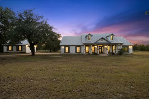 $877,000 | 501 E Trail, Spicewood, TX 78669