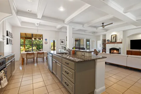 $877,000 | 501 E Trail, Spicewood, TX 78669