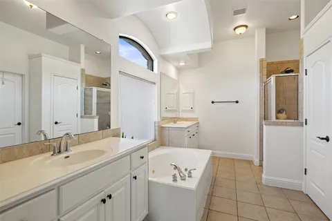 $877,000 | 501 E Trail, Spicewood, TX 78669