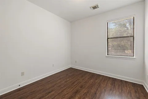 $877,000 | 501 E Trail, Spicewood, TX 78669