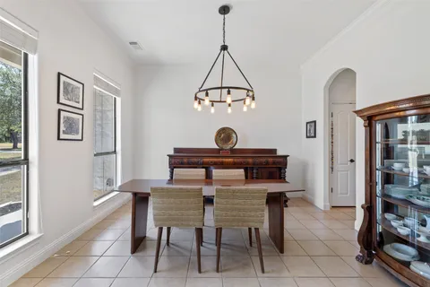 $877,000 | 501 E Trail, Spicewood, TX 78669