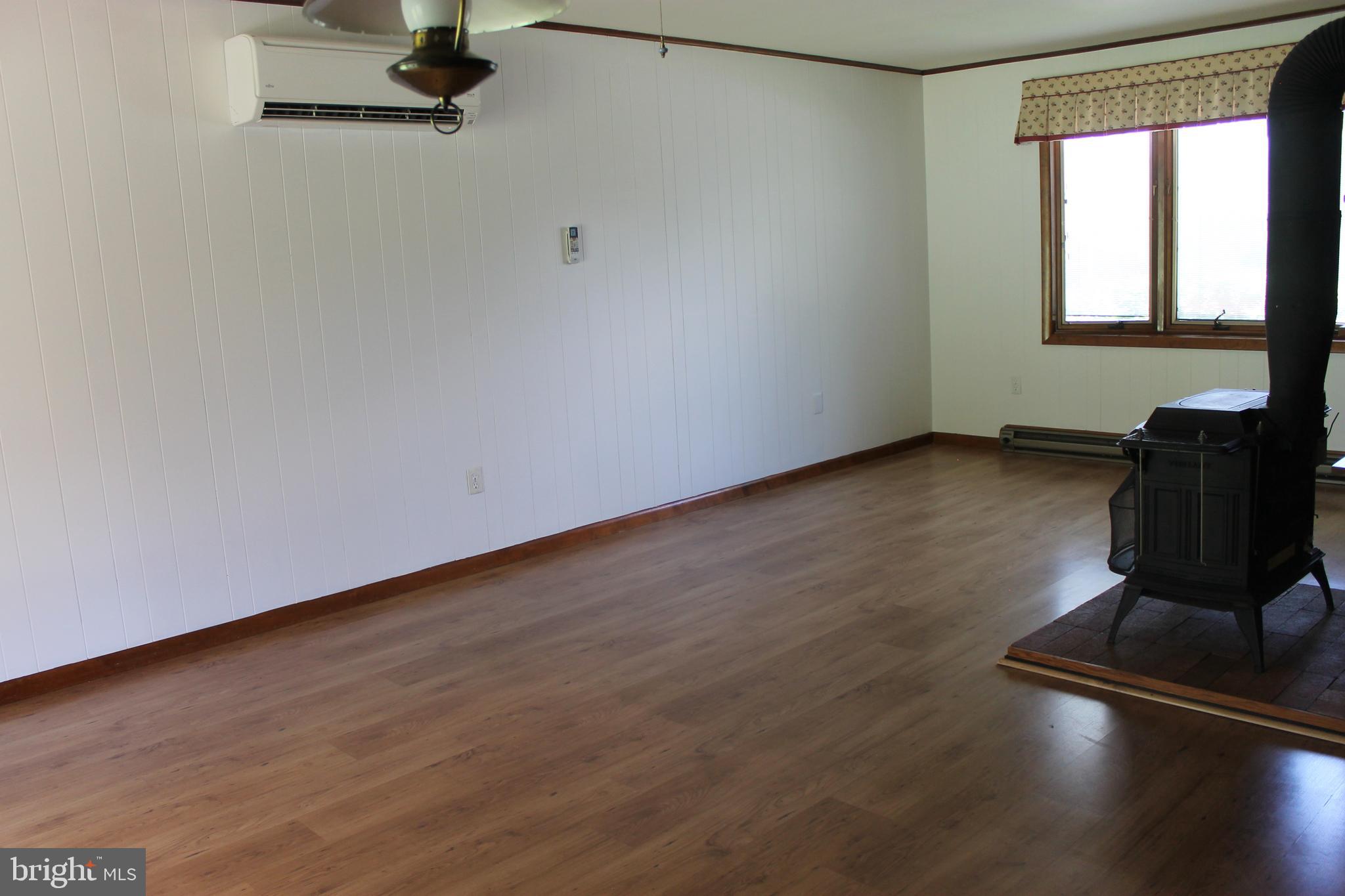 20 Radcliff Road Womelsdorf, PA 19567 - Photo 13 of 34 Family Room
