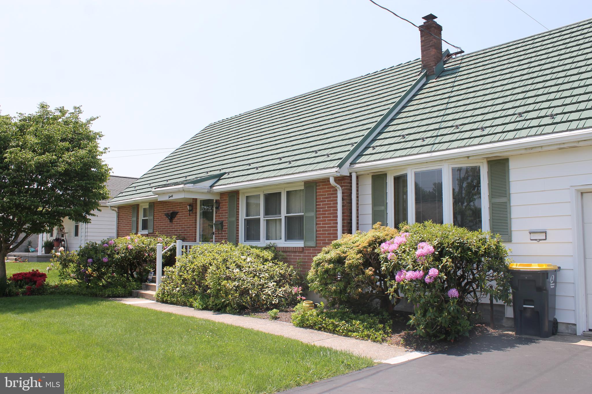 20 Radcliff Road Womelsdorf, PA 19567 - Photo 3 of 34 Gallery Image 3