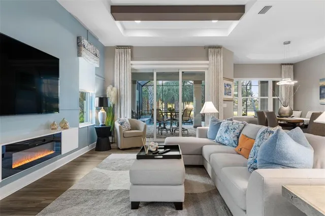 $1,049,000 | 37 Kingfisher Lane, Palm Coast, FL 32137