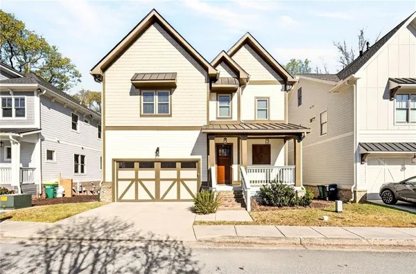 $899,900 | 5989 Kenn Mnr Way, Norcross, GA 30071