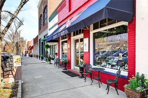 $850,000 | 5989 Kenn Mnr Way, Norcross, GA 30071