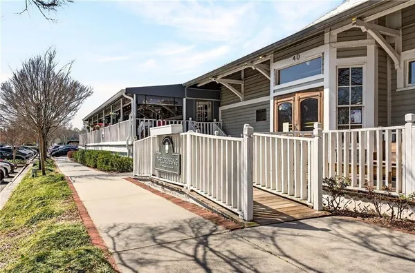 $850,000 | 5989 Kenn Mnr Way, Norcross, GA 30071