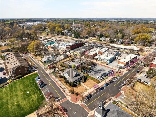 $850,000 | 5989 Kenn Mnr Way, Norcross, GA 30071