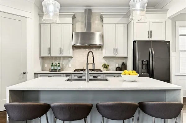 $850,000 | 5989 Kenn Mnr Way, Norcross, GA 30071