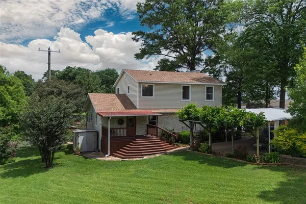 $815,000 | 313 Sundown Trail, Tool, TX 75143