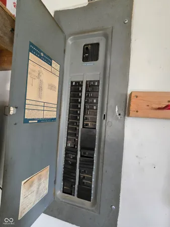 $221,500 | 158 East Co Road 340 South, Connersville, IN 47331